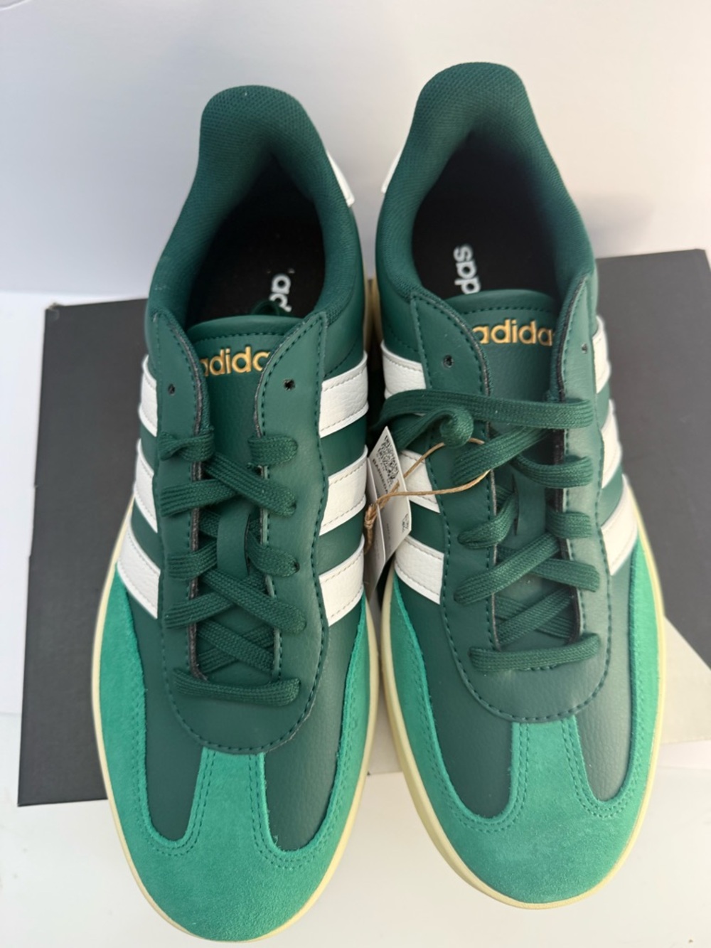 Men’s adidas Barreda j1320 lifestyle collegiate green core white shoes. NWB - Picture 4 of 8